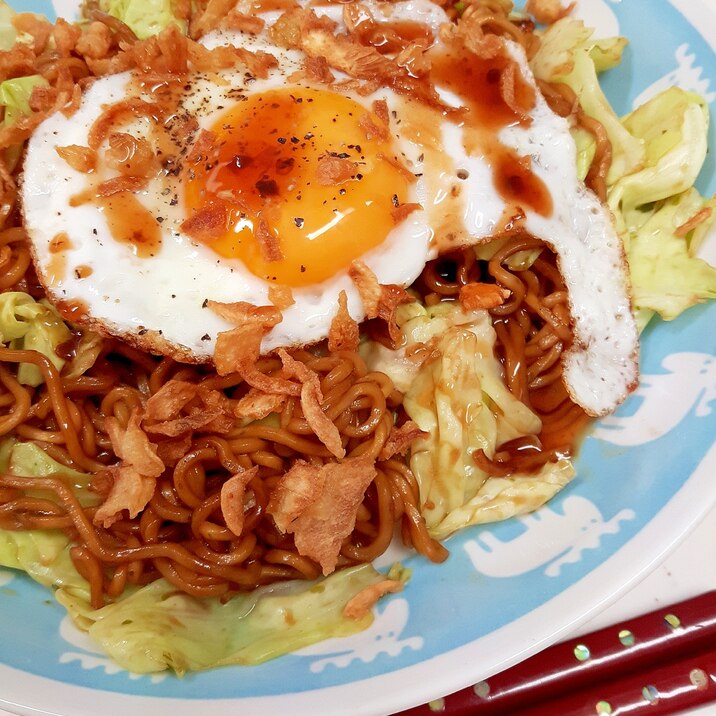 ソース焼きそばの袋麺アレンジ キャベツ 目玉焼き レシピ 作り方 By Acchan66 楽天レシピ ソース焼きそばの袋麺アレンジ キャベツ 目玉焼き レシピ 作り方 By Acchan66 楽天レシピ